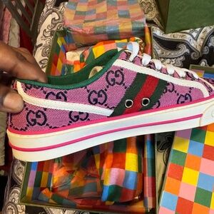 Auth!! Gucci Tennis GG Canvas Shelly Line Sneakers Pink